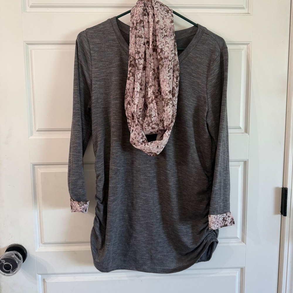 Women's ELLE Long Sleeve Heather Gray top ruffle side scarf purple large
